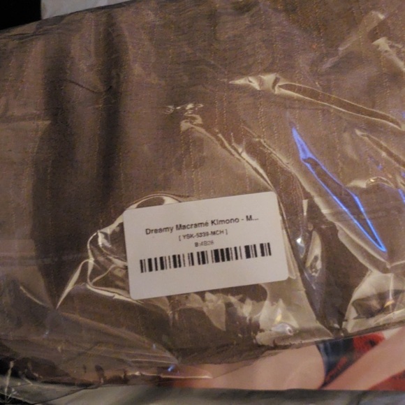 Dreamy Macrame Kimono in Mocha - Picture 10 of 10